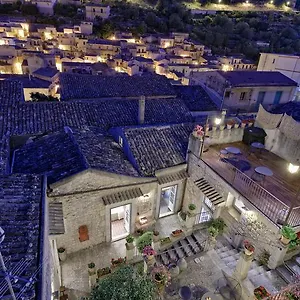 Edel Modica